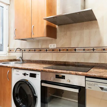 Apartamento Espacioso Y Bien Equipado Cerca De La Playa *