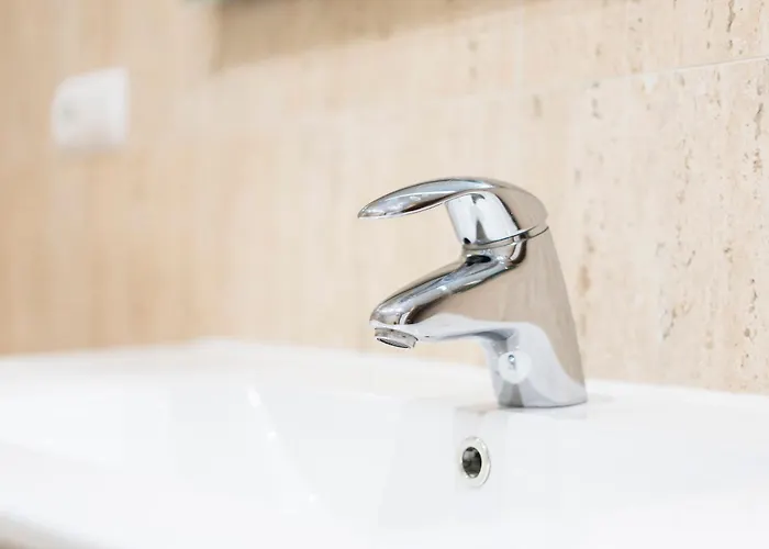 Espacioso Y Bien Equipado Cerca De La Playa Apartment